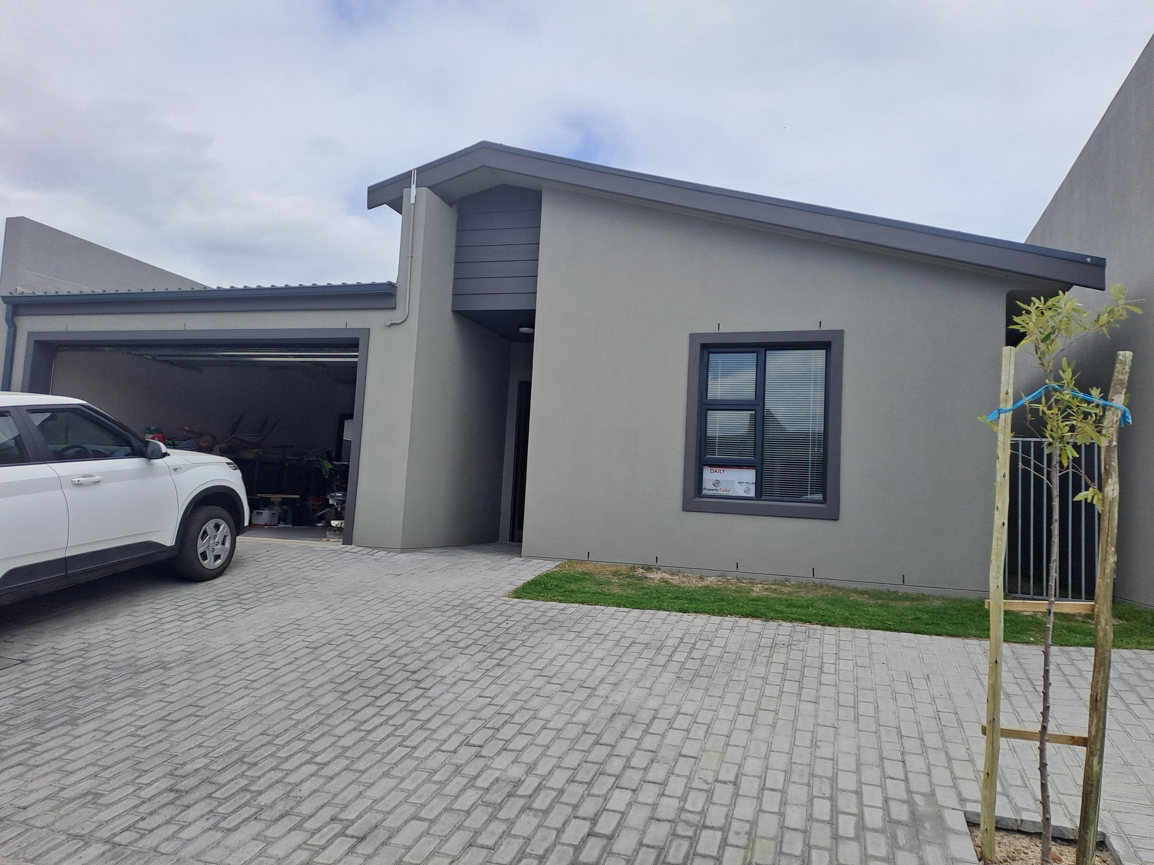 3 Bedroom Property for Sale in Sea Breeze Western Cape